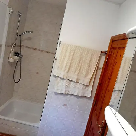 M042 Teach Trianlair Дом отдыха